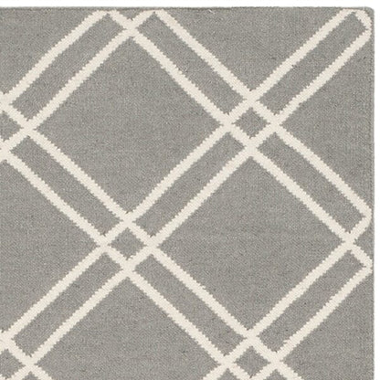 Safavieh Dhurries Dhu638B Grey / Ivory Geometric Area Rug