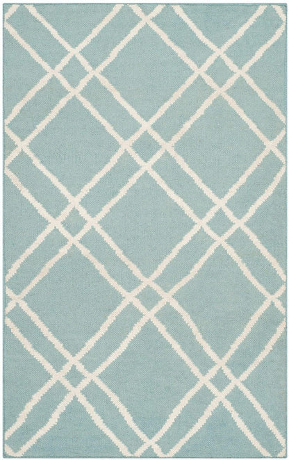 Safavieh Dhurries Dhu638C Light Blue / Ivory Geometric Area Rug