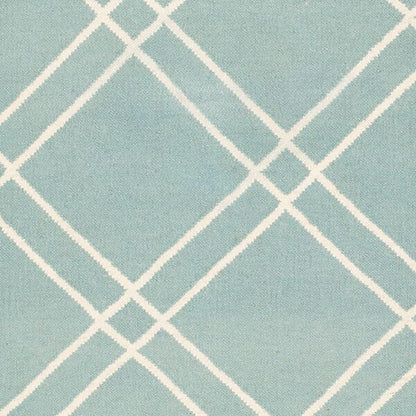 Safavieh Dhurries Dhu638C Light Blue / Ivory Geometric Area Rug