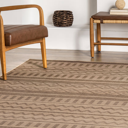 AreaRugs.com Wavaj Nwa1149A Natural Area Rug