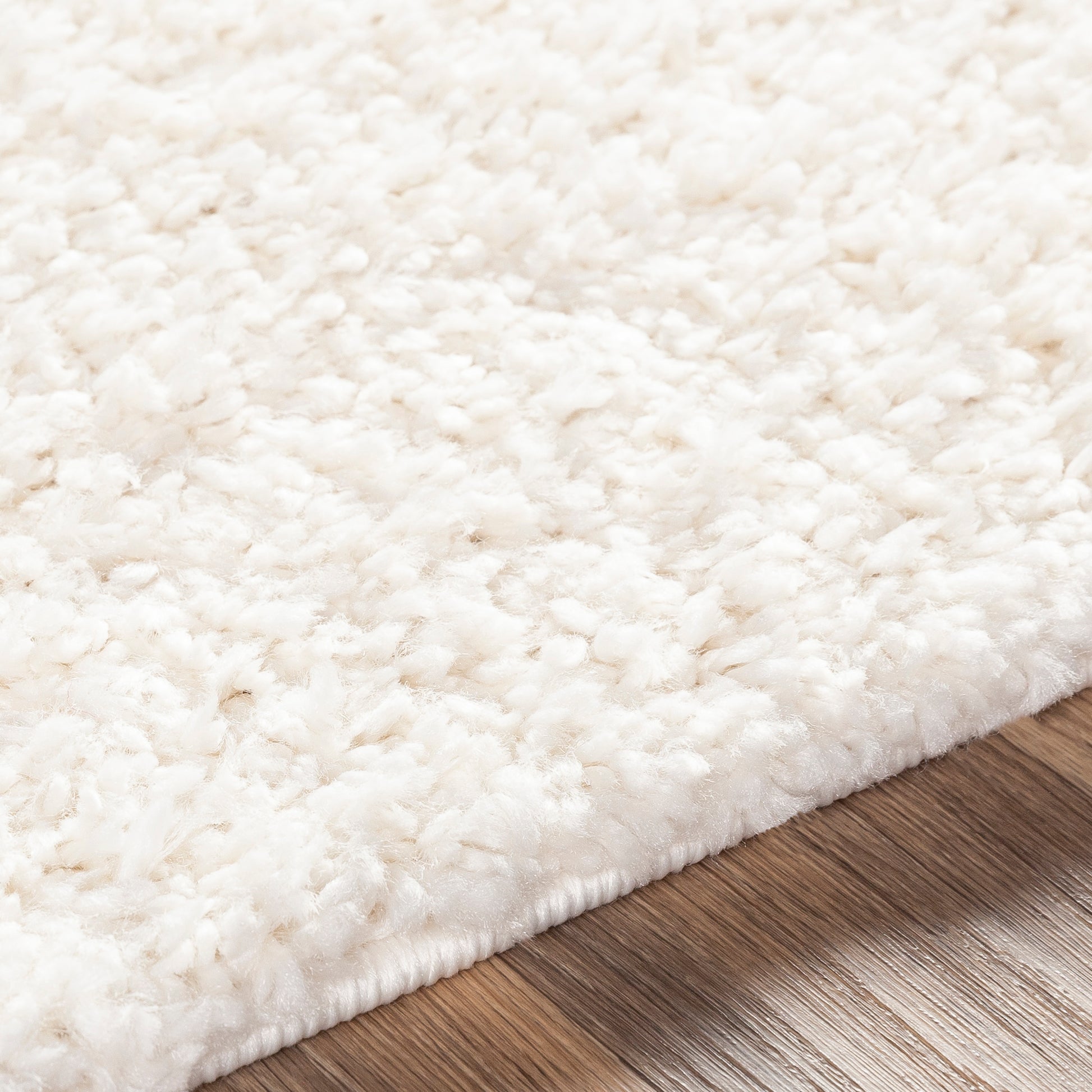 Surya Deluxe Shag Dxs-2300 White Area Rug