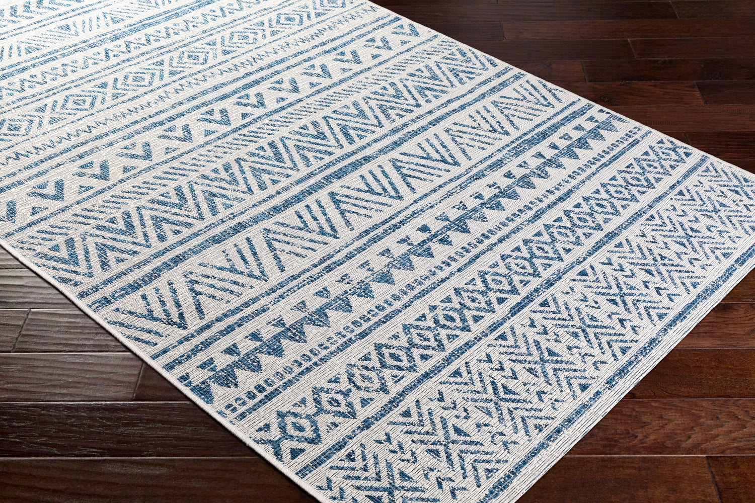 Surya Eagean Eag-2335 Blue, Navy Rug.