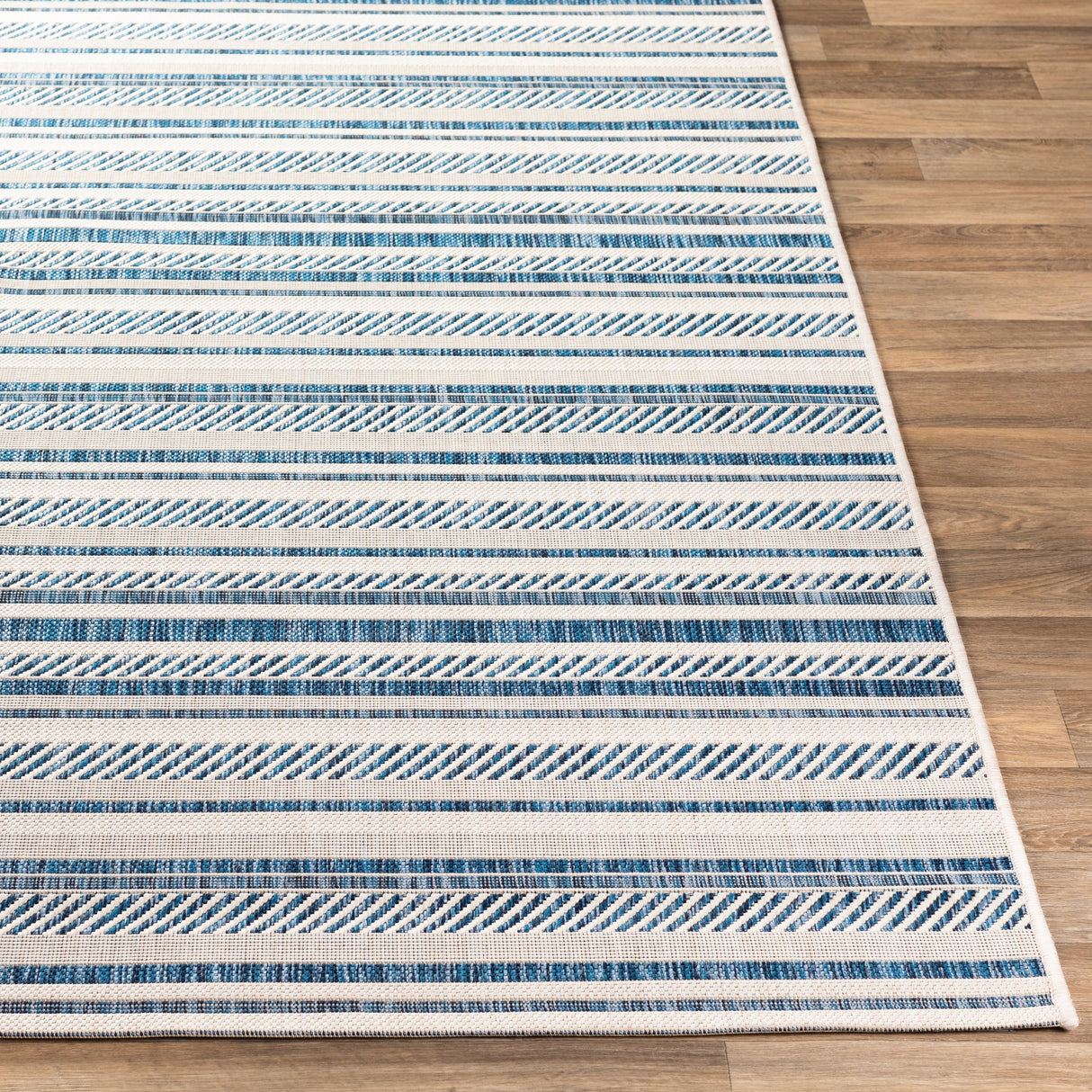 Surya Eagean Eag-2337 Navy, Denim, White Rugs.