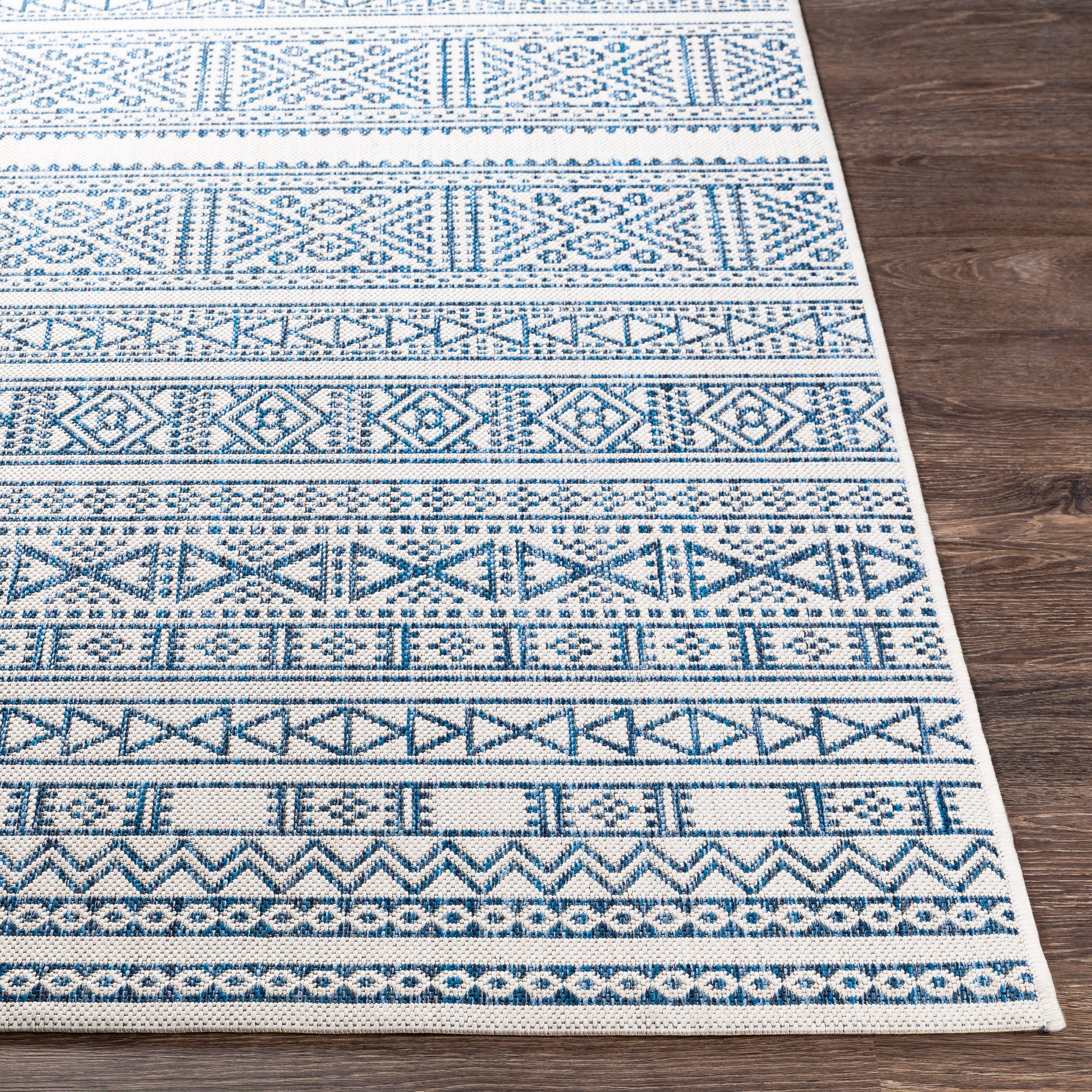 Surya Eagean Eag-2357 Bright Blue, Navy, Pale Blue, White Area Rug