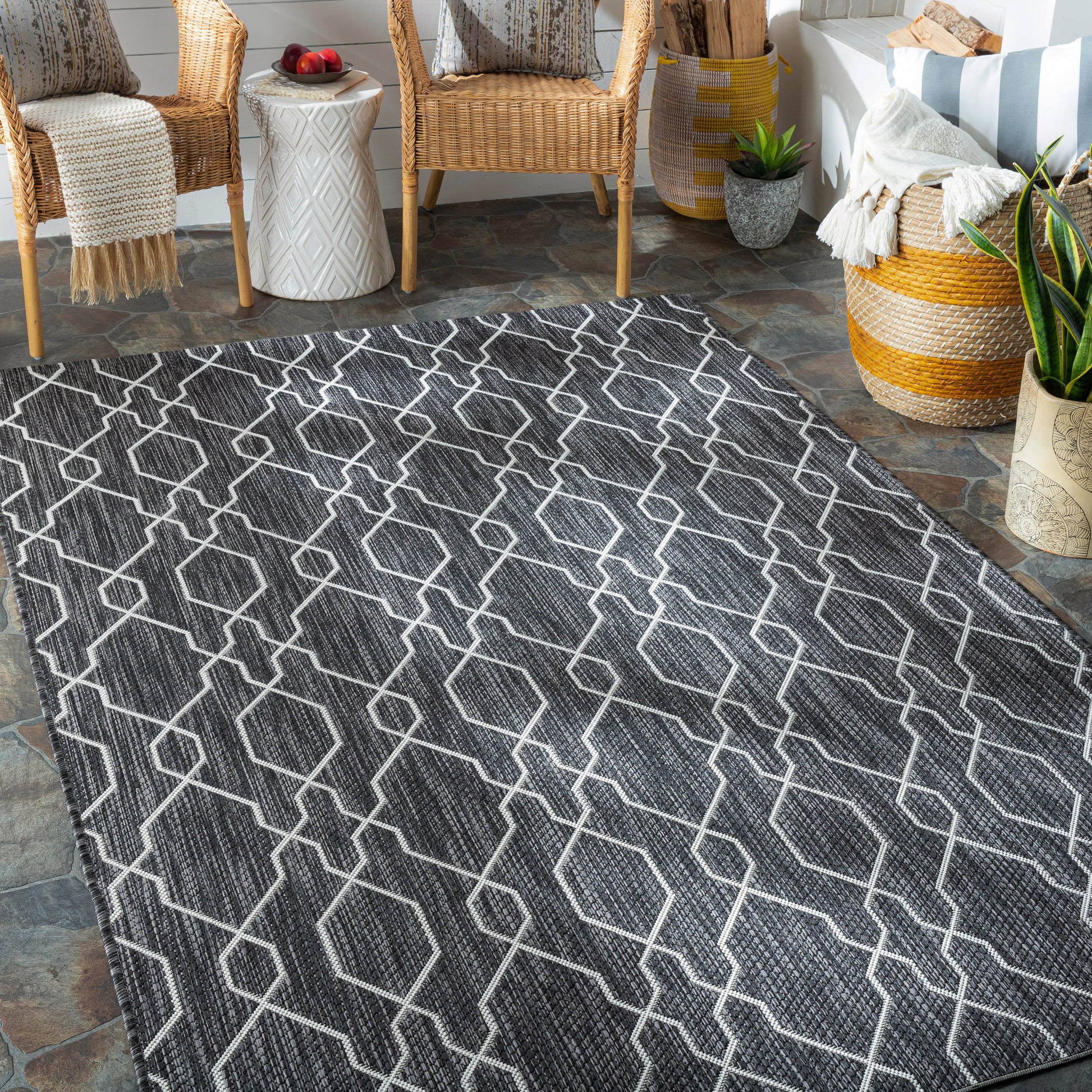 Surya Eagean Eag-2384 Charcoal, Cream Area Rug