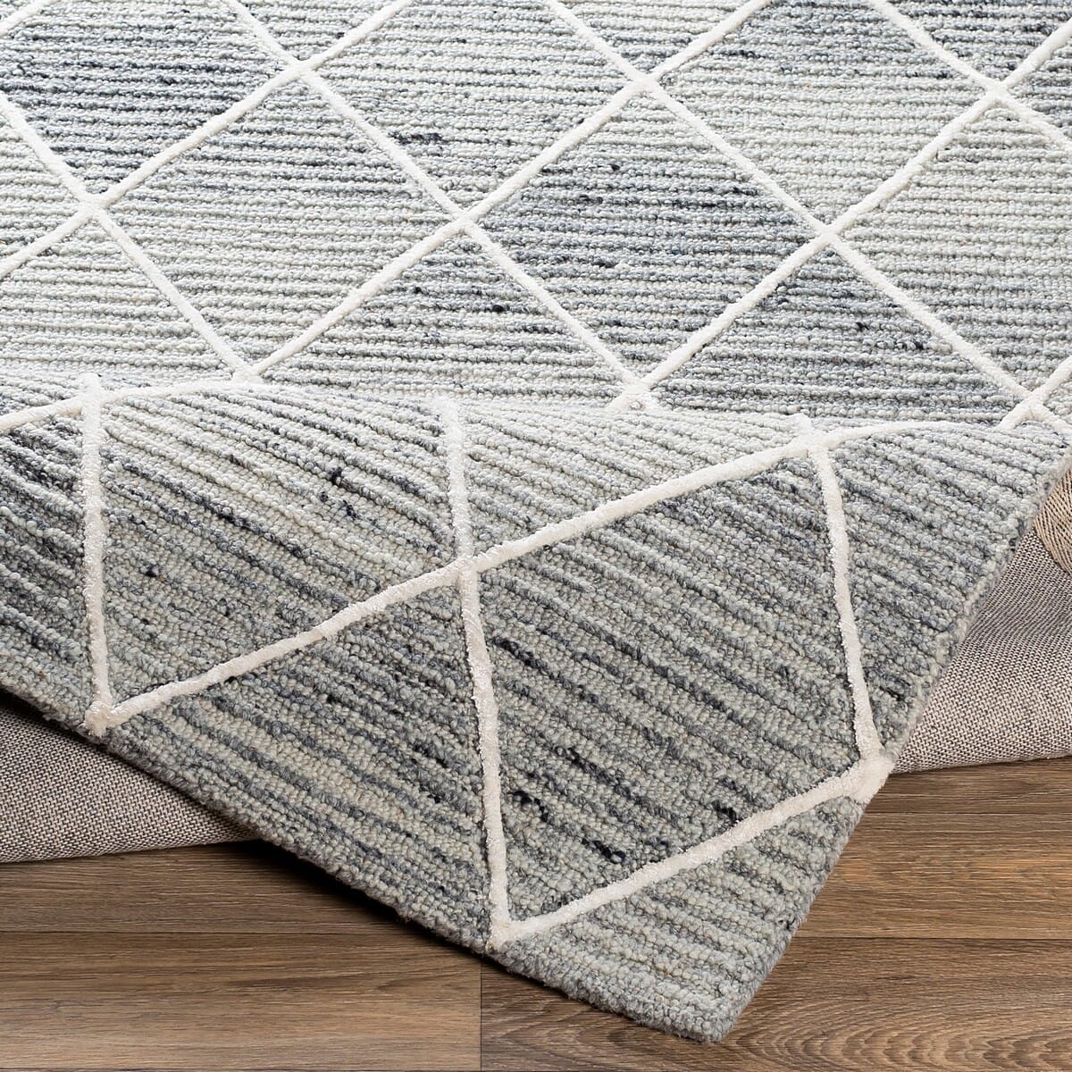 Surya Eaton Eat-2302 Light Gray, Medium Gray, Black Rugs.