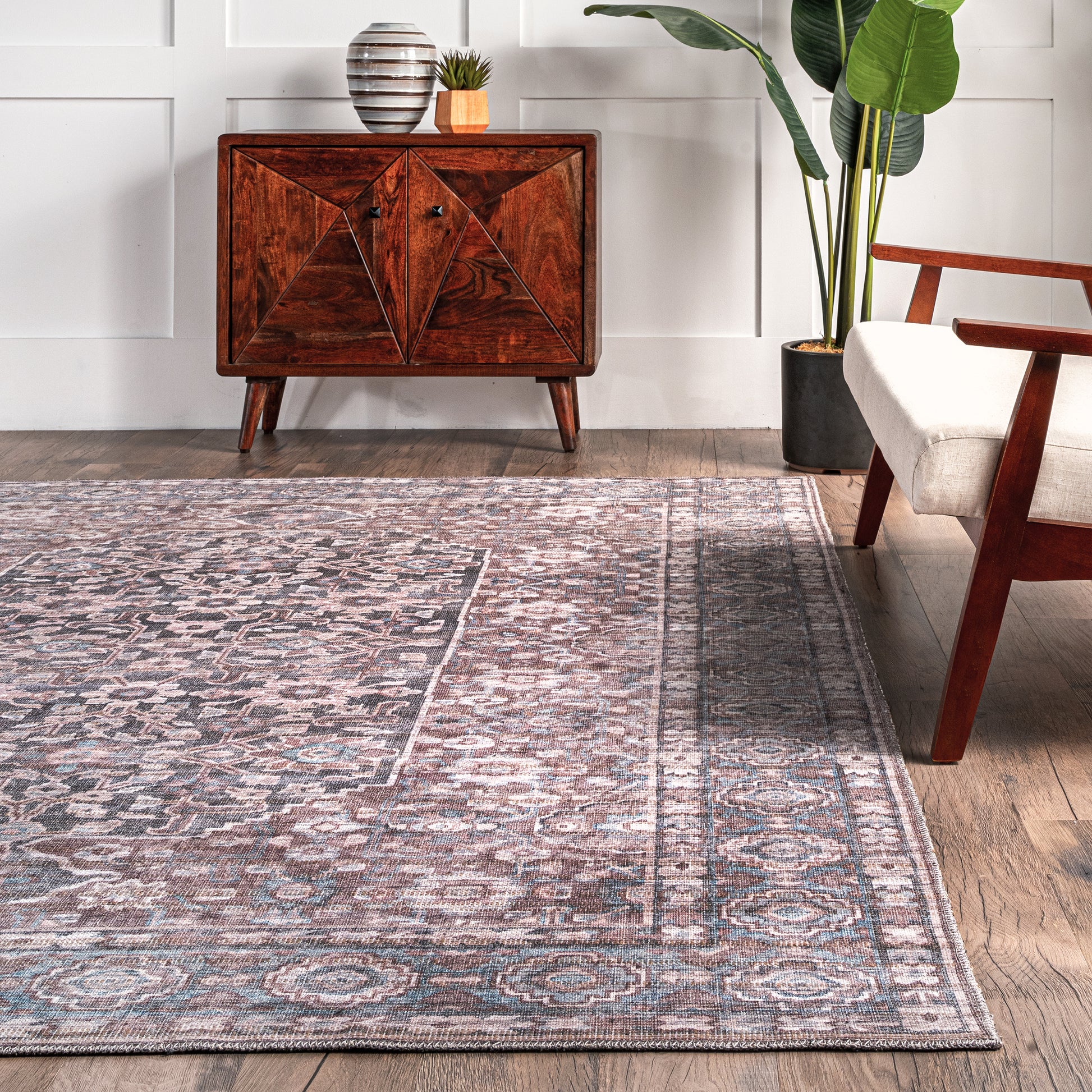 AreaRugs.com Wavaj Nwa1233A Gray Area Rug