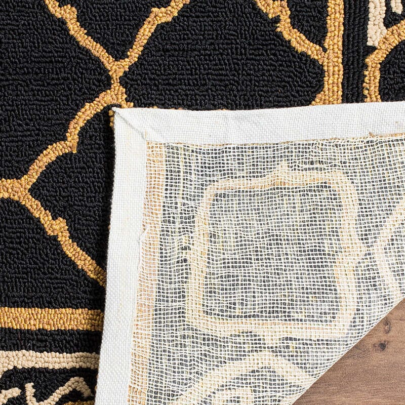 Safavieh Easy Care Ezc729D Black / Gold Area Rug