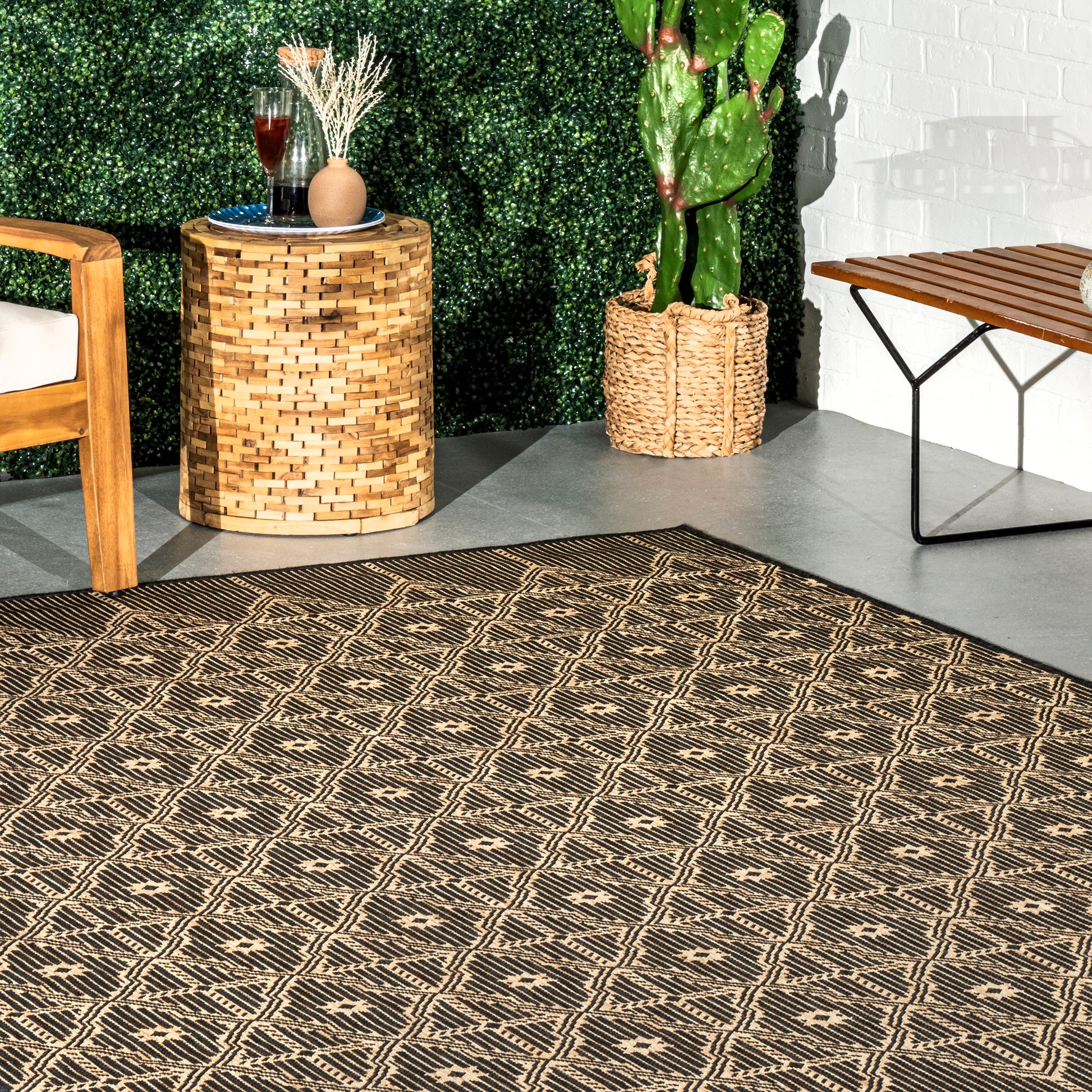 Nuloom Elara Global Inspired Trellis Nel1816A Charcoal Area Rug