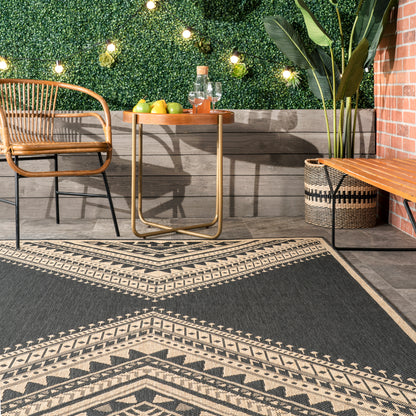 Nuloom Landry Aztec Nla1789C Charcoal Area Rug