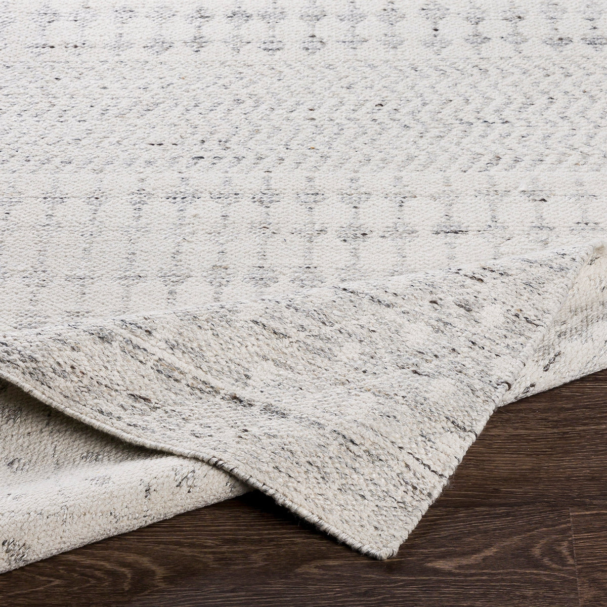 Surya Fulham Fhm-2305 Khaki, Cream, Taupe, Medium Gray Rugs.
