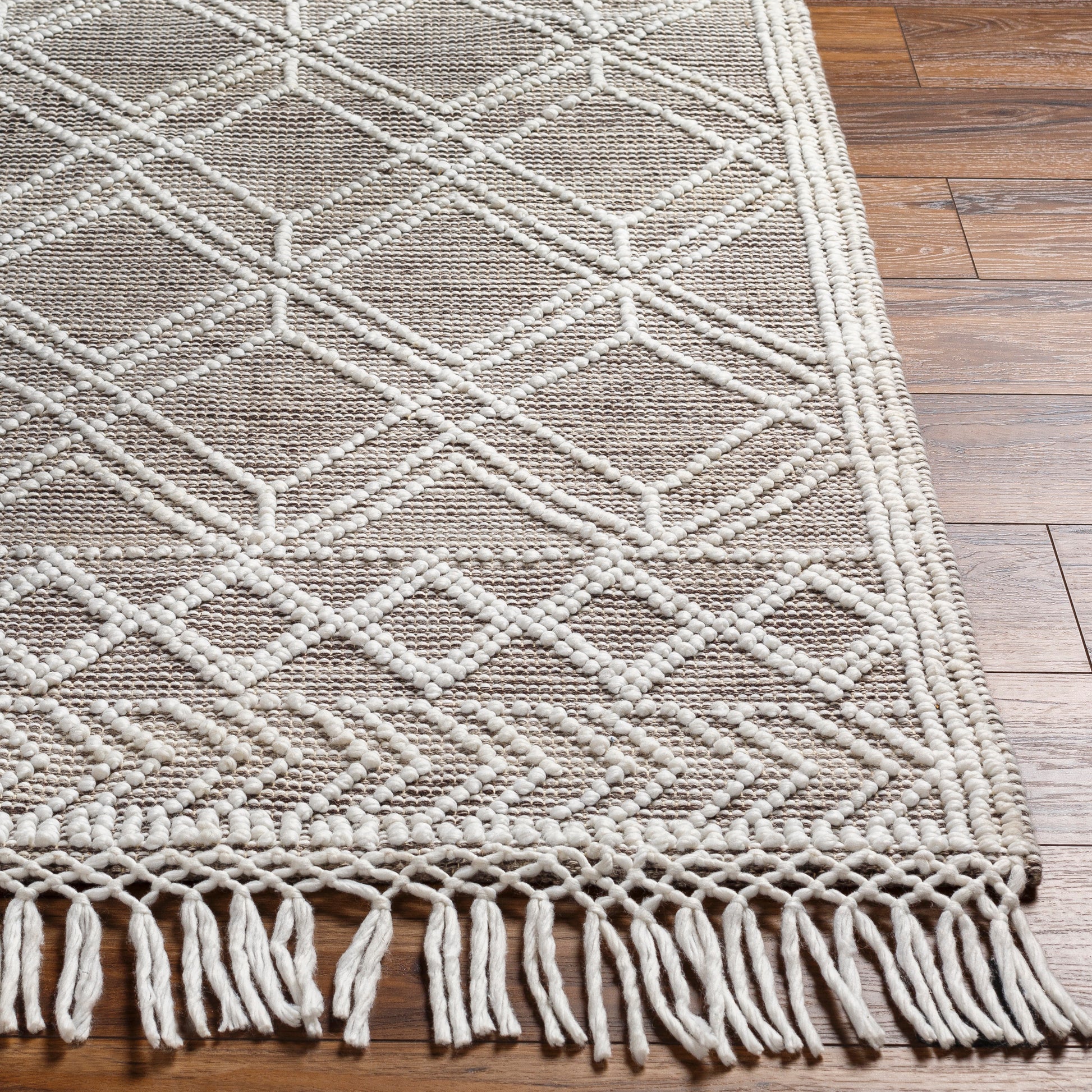 Surya Fleur Fle-2302 Grey Area Rug