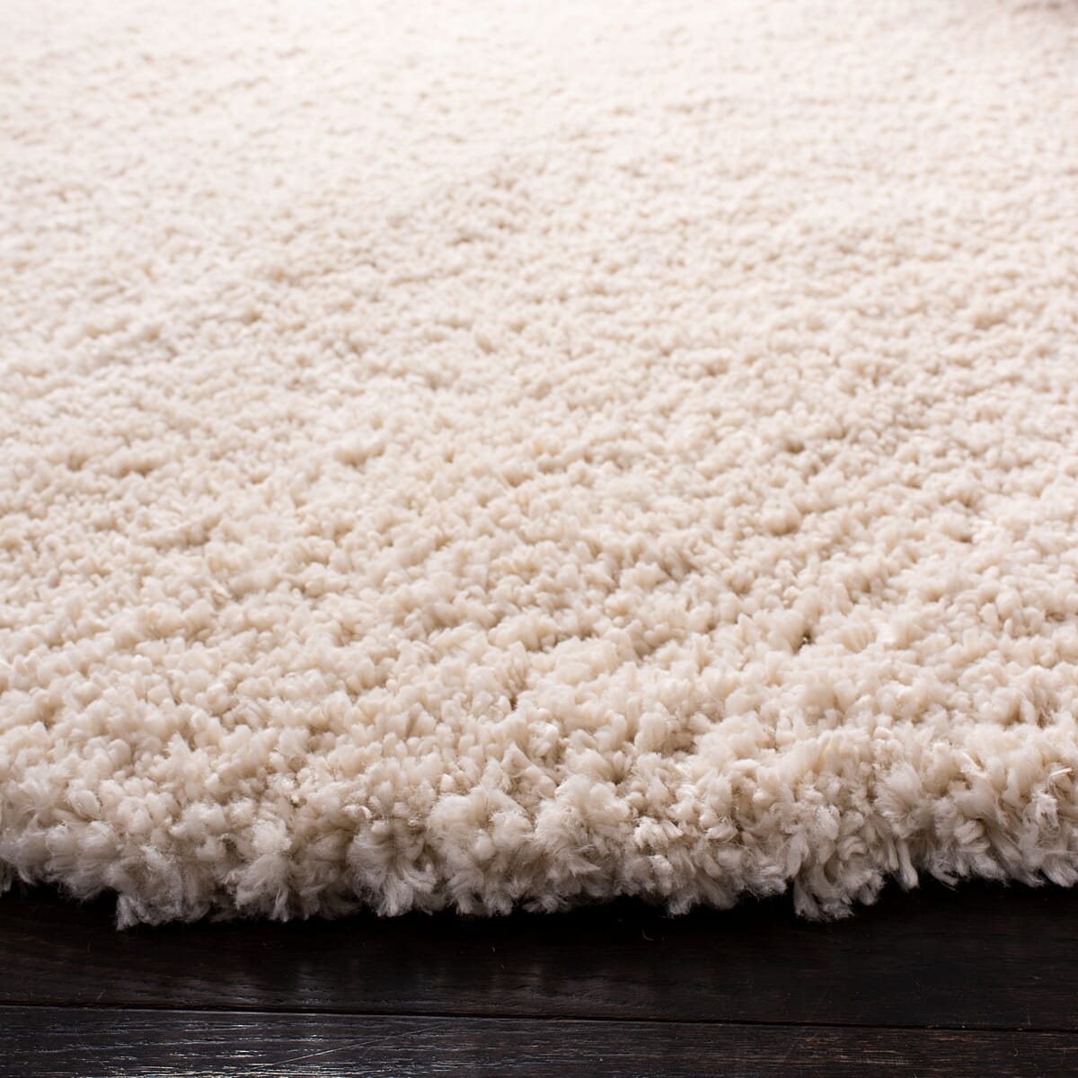 Safavieh Fontana Shag Fnt800B Creme Shag Area Rug