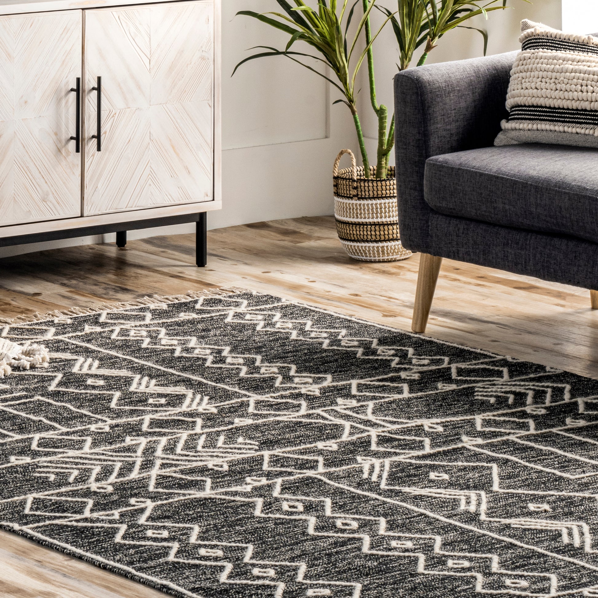 Nuloom Cassie Tribal Nca2065A Gray Area Rug