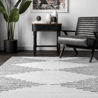 AreaRugs.com Wavaj Nwa1049A White Area Rug