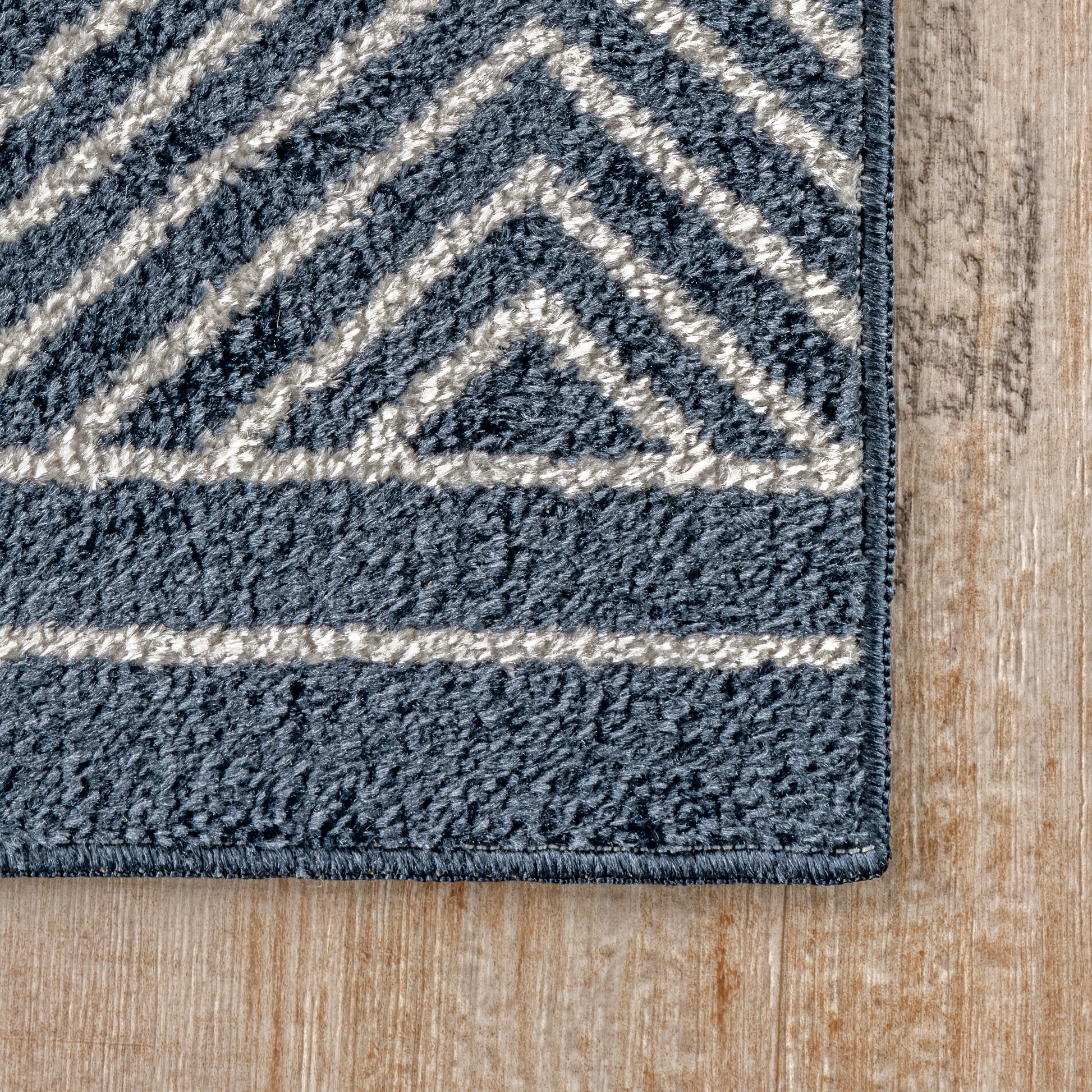 AreaRugs.com Wavaj Nwa1271A Blue Area Rug