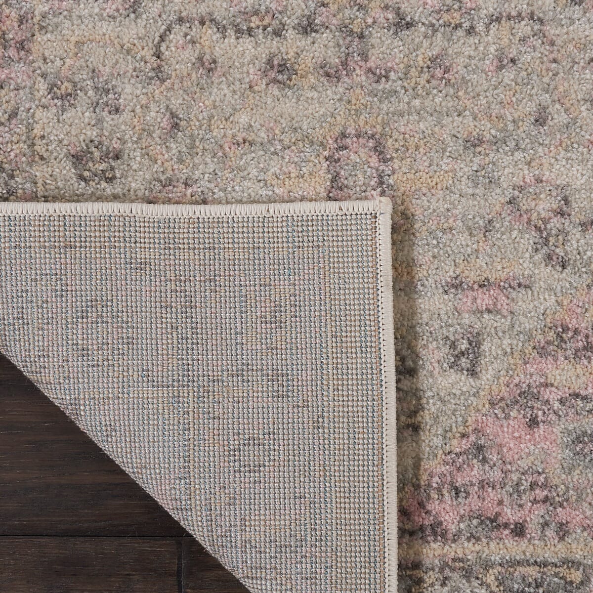 Nourison Tranquil Tra06 Ivory / Pink Vintage / Distressed Area Rug