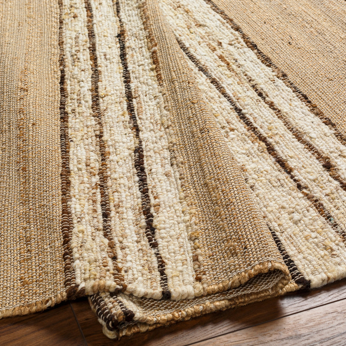 Surya Geneva Gnv-2308 Brown Rug.