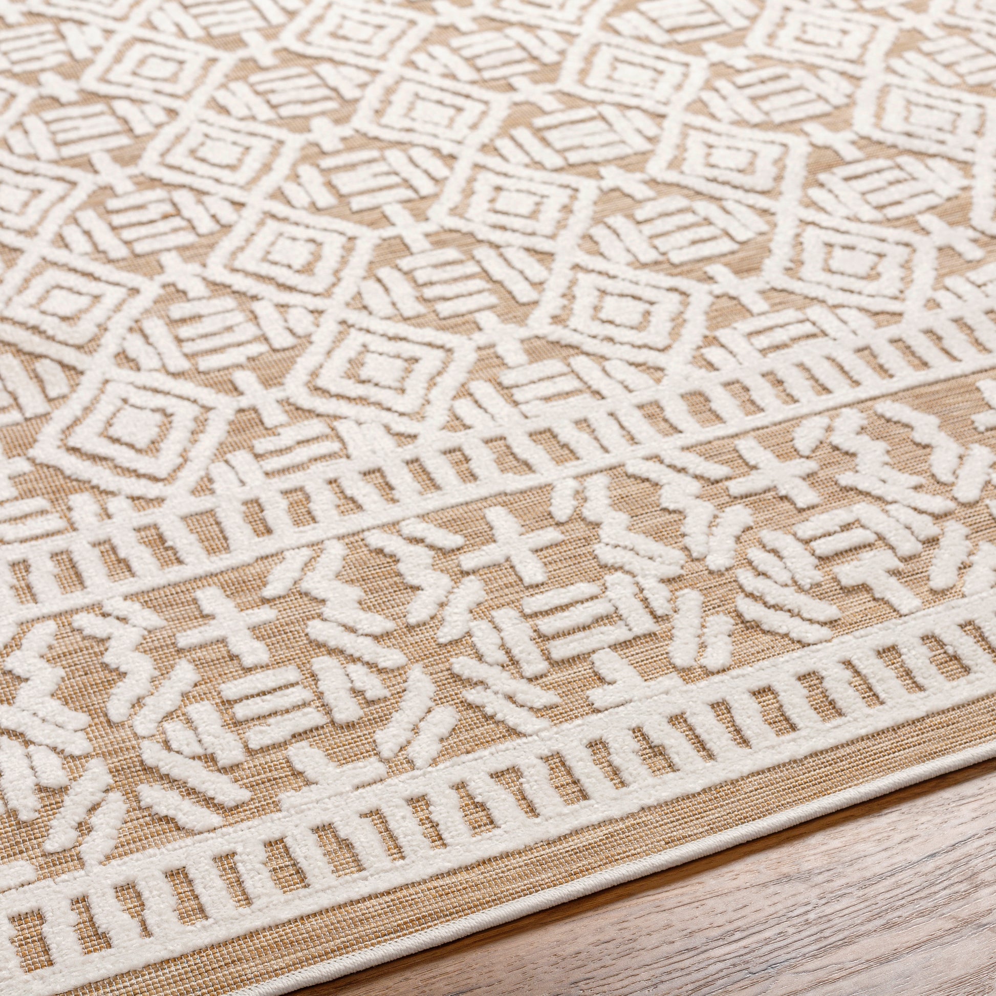 Surya Greenwich Gwc-2326 Tan & Ivory Area Rug