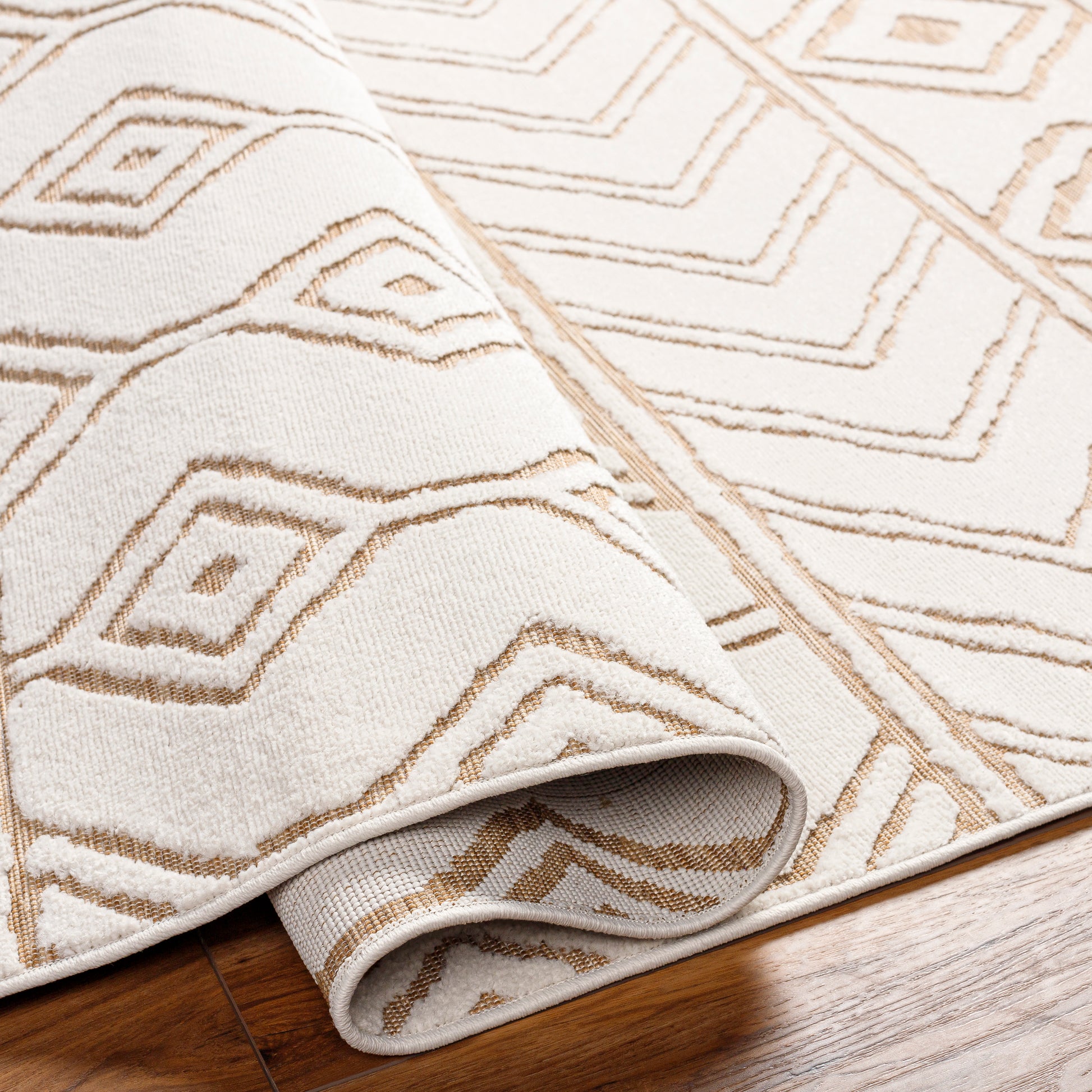 Surya Greenwich Gwc-2327 Tan & Ivory Area Rug