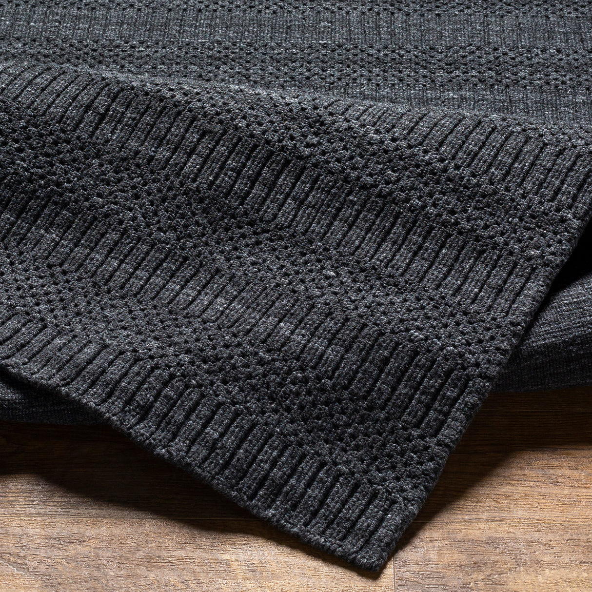 Surya Hickory Hck-2300 Charcoal, Black Rug.