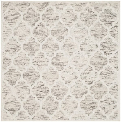 Safavieh Himalaya Him121A Light Brown / Ivory Geometric Area Rug