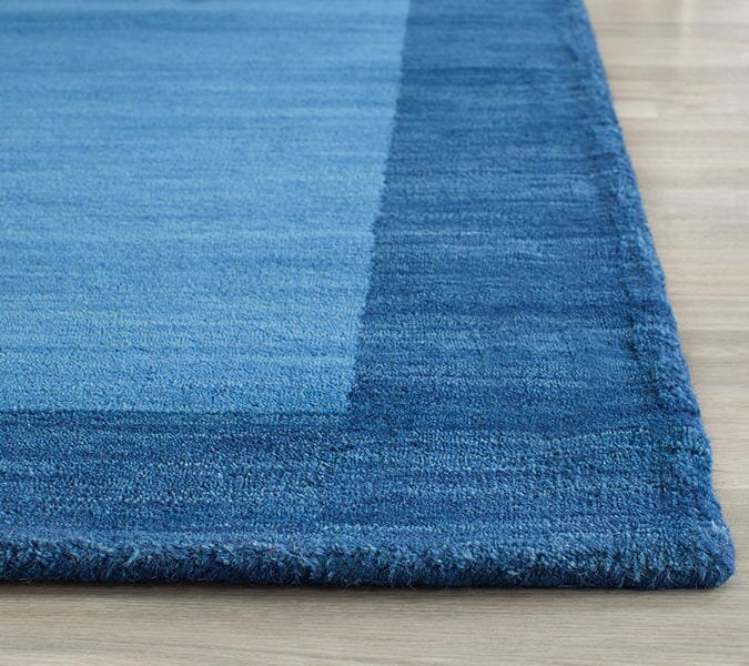 Safavieh Himalaya Him580A Light Blue / Dark Blue Bordered Area Rug