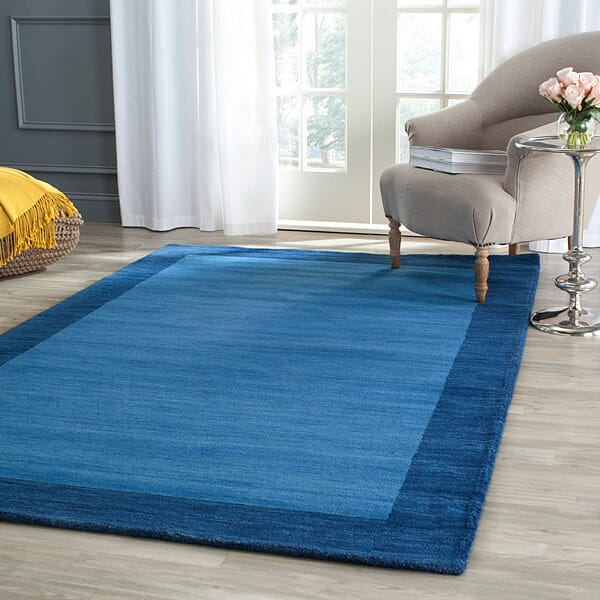 Safavieh Himalaya Him580A Light Blue / Dark Blue Bordered Area Rug