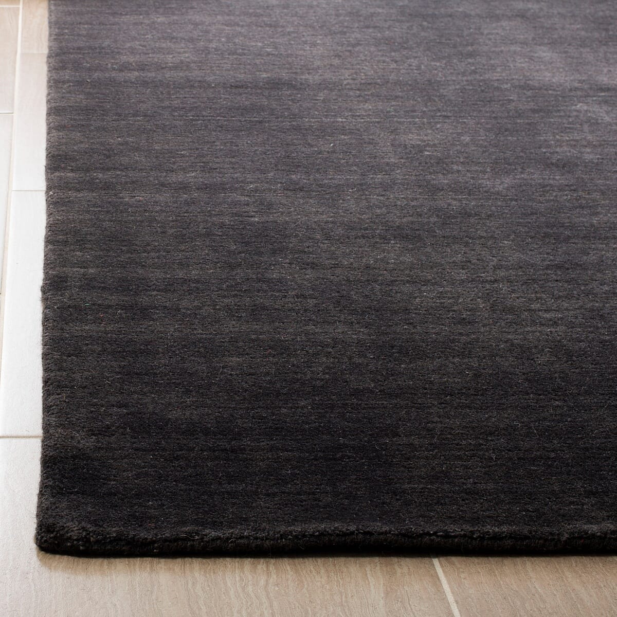 Safavieh Himalaya Him820Z Black Solid Color Area Rug