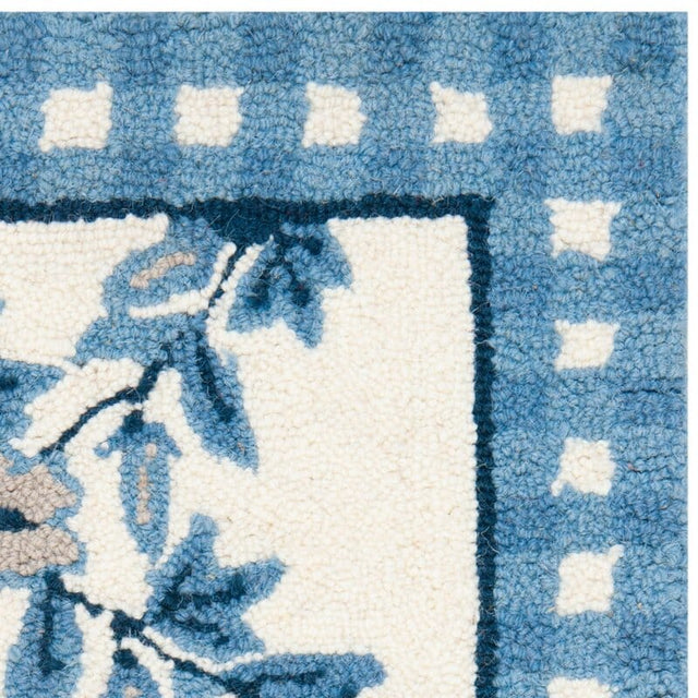 Safavieh Chelsea Hk55D Ivory / Blue Rugs.