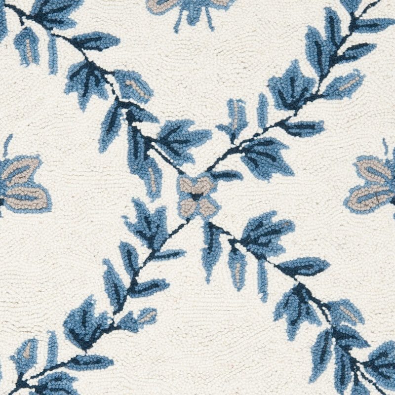 Safavieh Chelsea Hk55D Ivory / Blue Floral / Country Area Rug