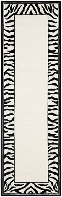 Safavieh Chelsea Hk731A White / Black Animal Prints /Images Area Rug