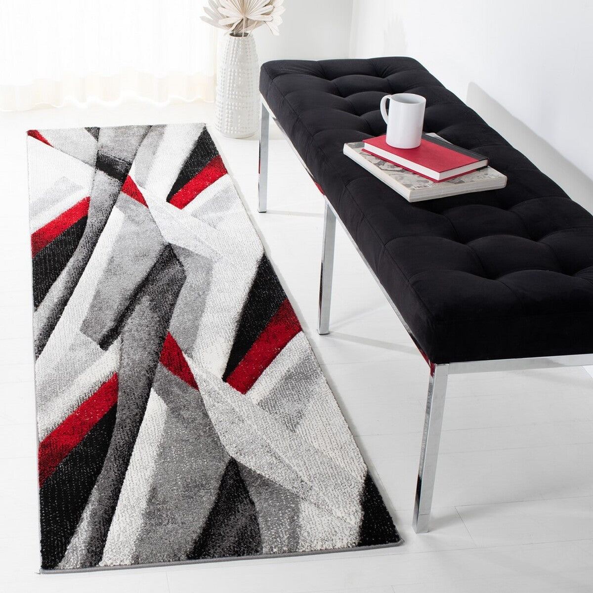 Safavieh Hollywood Hlw710Q Grey/Red Area Rug