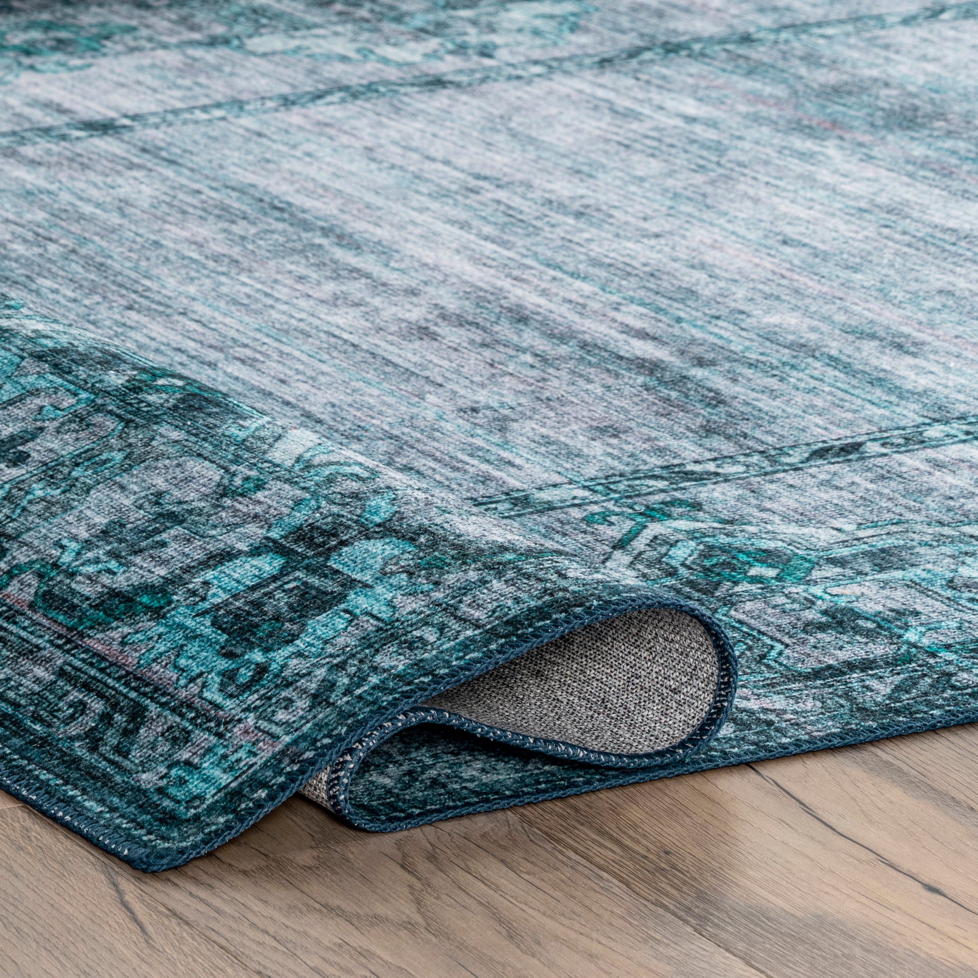 AreaRugs.com Wavaj Nwa1108A Blue Area Rug