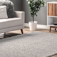 AreaRugs.com Wavaj Nwa1230A Light Gray Area Rug