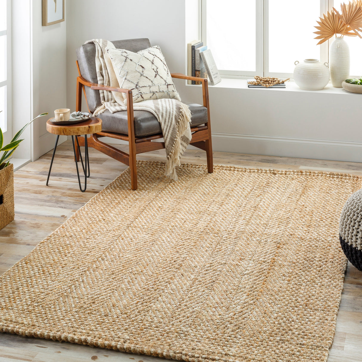 Surya Kerala Ker-2300 Brown Rug.