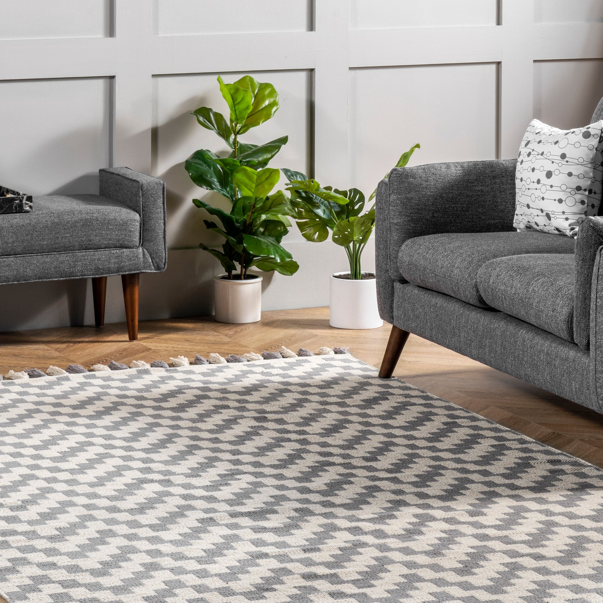 Nuloom Priya Chevron Npr2787A Gray Area Rug