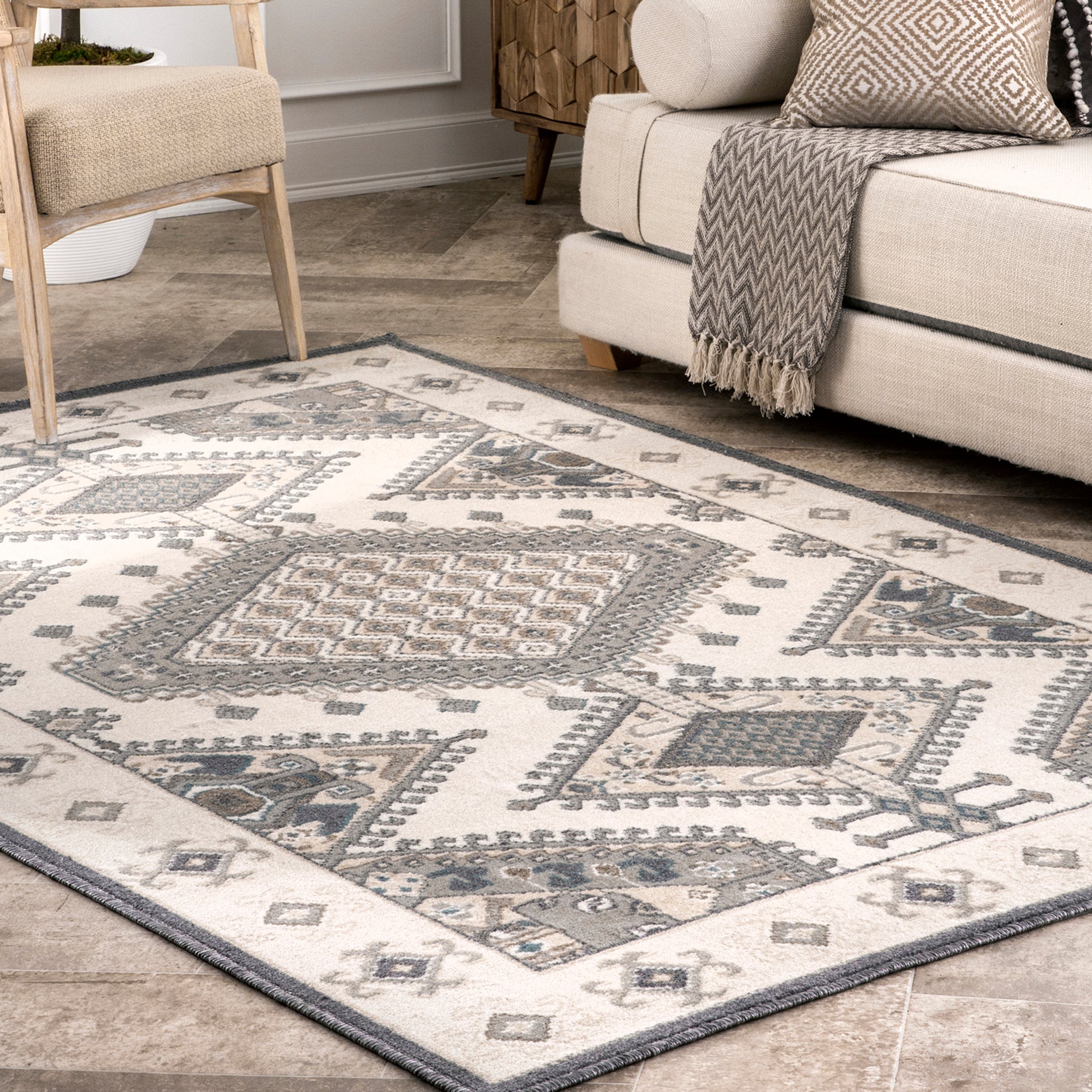 Nuloom Vintage Alienor Nvi2900A Cream Area Rug