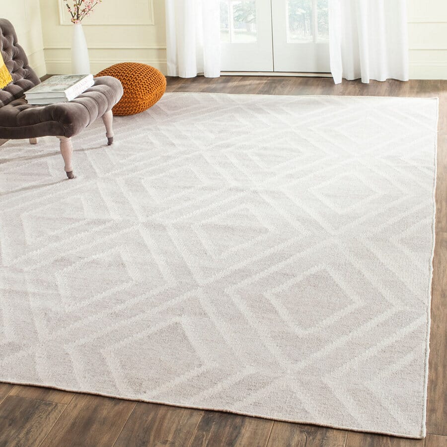 Safavieh Kilim Klm516B Ivory / Ivory Geometric Area Rug