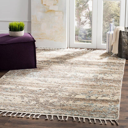 Safavieh Kenya Kny114A Beige / Silver Moroccan Area Rug