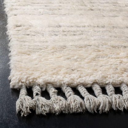 Safavieh Kenya Kny351A Ivory / Grey Moroccan Area Rug