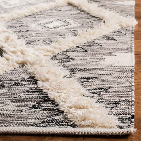 Safavieh Kenya Kny455Z Black / Ivory Rugs.