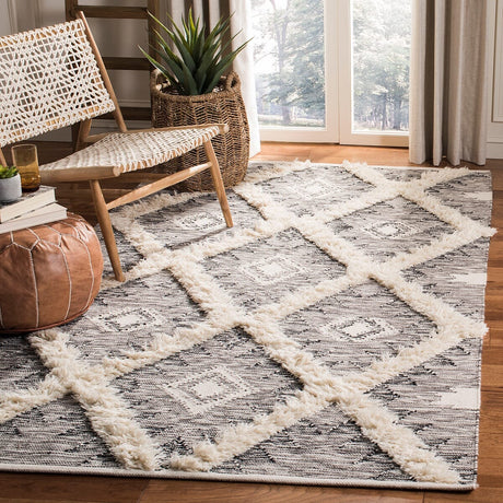 Safavieh Kenya Kny455Z Black / Ivory Rugs.