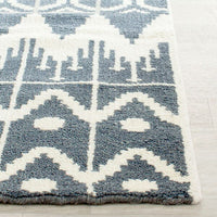 Safavieh Kenya Kny606A Charcoal Southwestern Area Rug