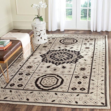 Safavieh Kenya Kny625A Ivory / Grey Rugs.