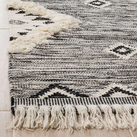 Safavieh Kenya Kny906H Black / Ivory Moroccan Area Rug