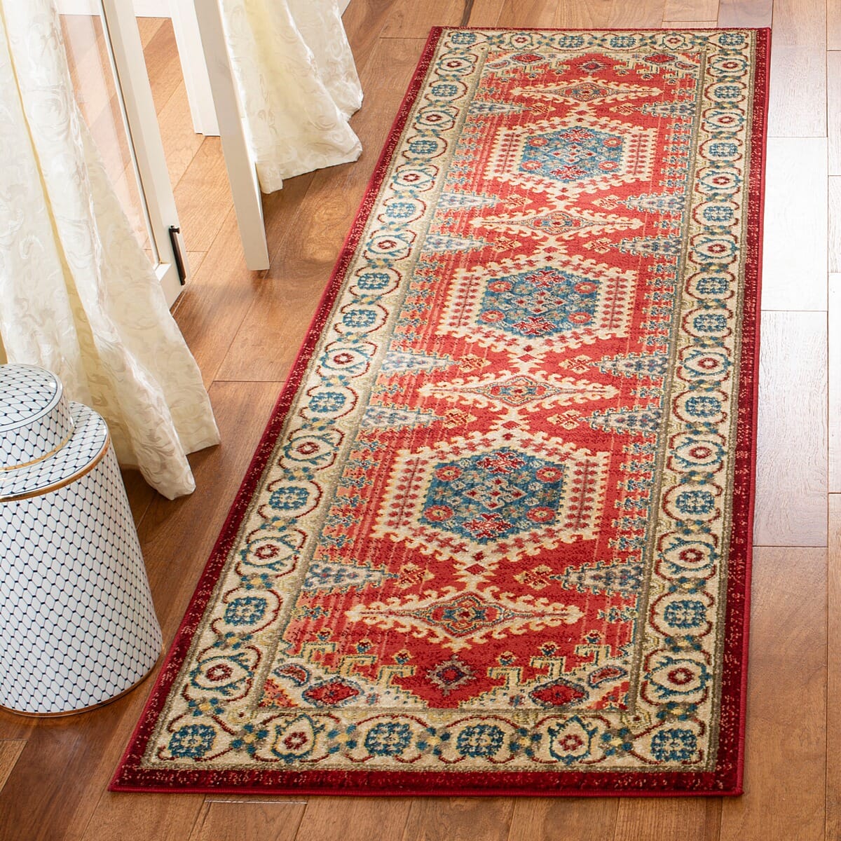 Safavieh Kashan Ksn308Q Red / Ivory Area Rug