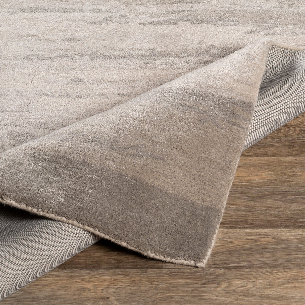 Surya Kavita Kvt-2303 Light Gray, Ivory, Medium Gray, Charcoal Rugs.