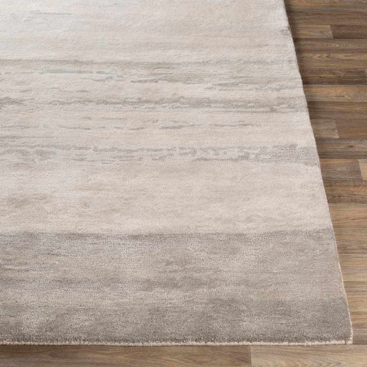 Surya Kavita Kvt-2303 Light Gray, Ivory, Medium Gray, Charcoal Rugs.