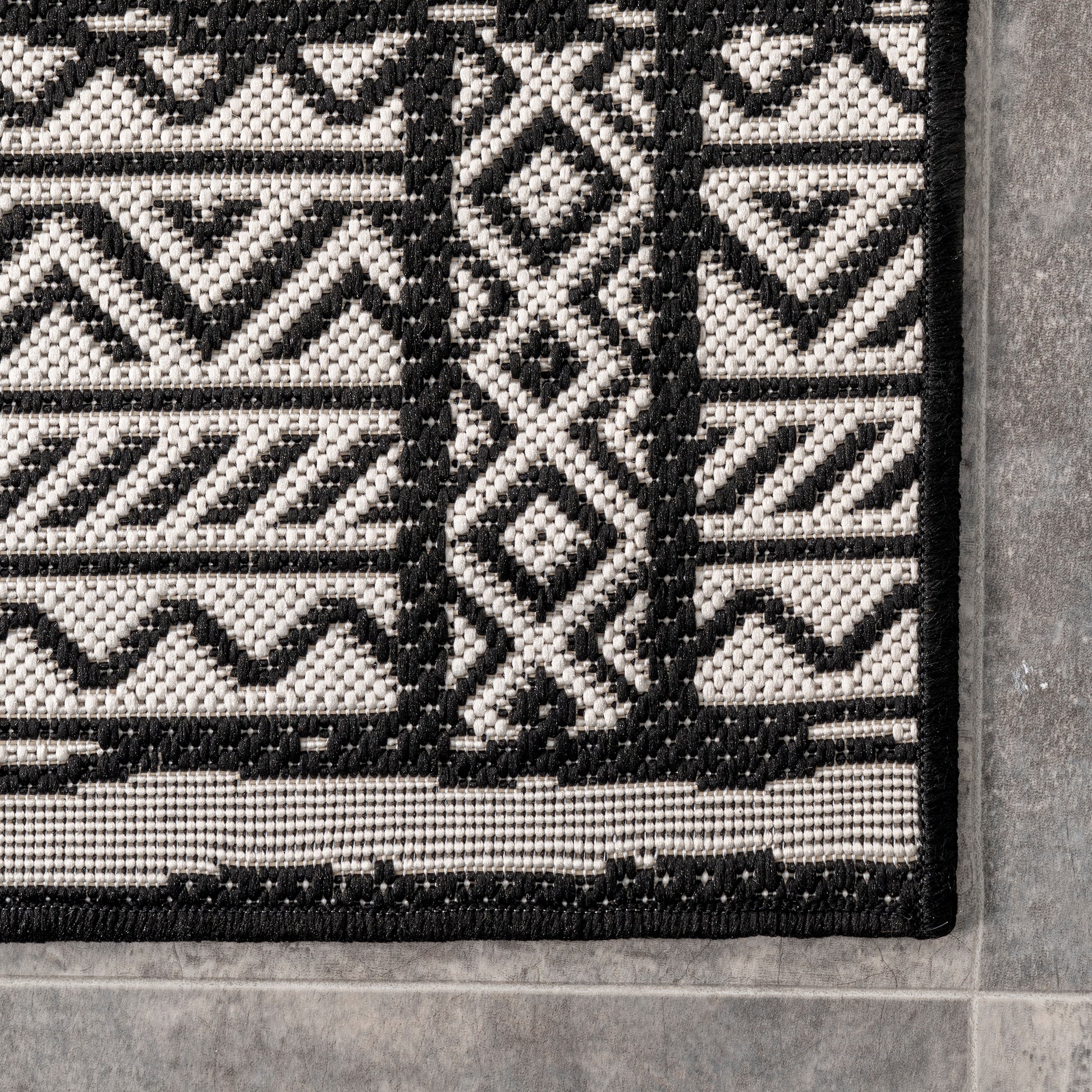 Nuloom Abbey Tribal Nab1799B Black Area Rug